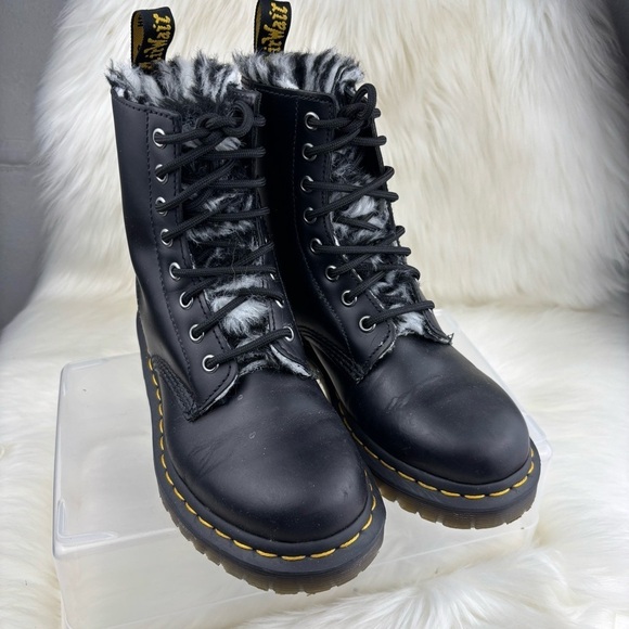 Dr. Martens Shoes - DR.MARTENS 1460 SERENA  LEATHER LEO FAUX FUR LINED BOOTS SIZE 6